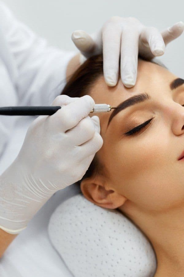 Cejas y pestañas
